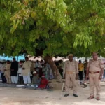 Hardoi News: मुस्लिम समुदाय के लोगों ने अकीदत के साथ अदा की अलविदा जुम्मे की नमाज