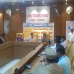 Hardoi: वाहन चेकिंग के दौरान व्यवहार में शालीनता बनाये रखें- जिलाधिकारी