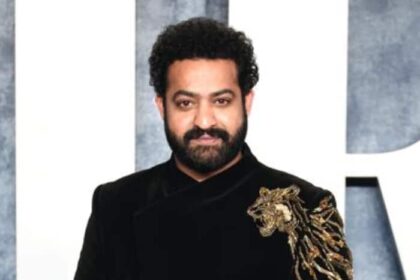 जूनियर एनटीआर गुस्सा हो गए, होटल के अंदर उनका पीछा करने पर पैप्स पर चिल्लाए - देखें