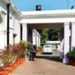 दिल्ली के लुटियंस ज़ोन के बंगले खाली करने के लिए 200 से ज्यादा पूर्व सांसदों को भेजा गया नोटिस
