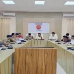 Shahjahanpur: कावड़ यात्रा को सकुशल सम्पन्न कराने हेतु जिलाधिकारी की अध्यक्षता में बैठक सम्पन्न