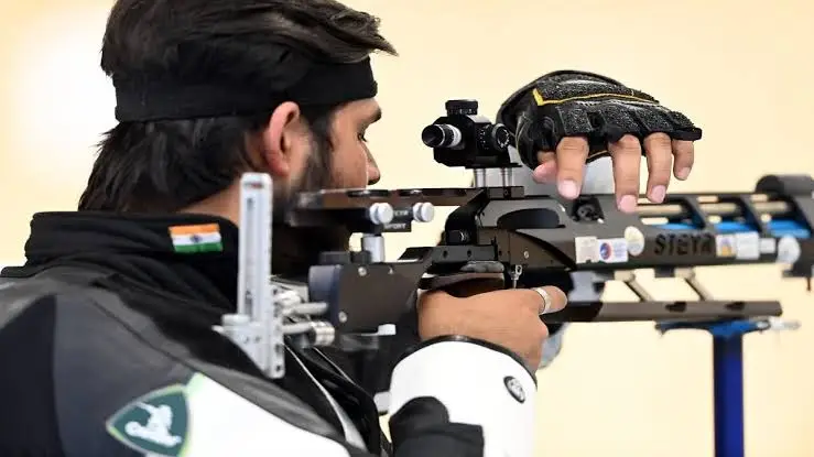 Paris Olympics 2024: मेन्स 10 मीटर एयर राइफल के फाइनल में पहुंचे अर्जुन बाबुता
