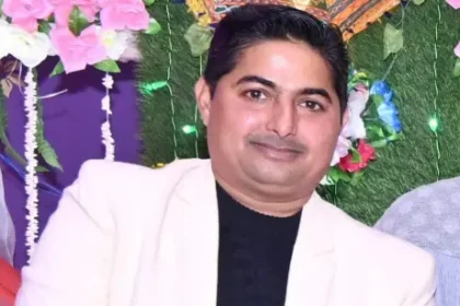 Hardoi Accident: रविवार हुए ई-रिक्शा हादसे में गंभीर घायल, युवा व्यापारी जीतू का इलाज के दौरान हुआ निधन 6 Hardoi Accident: रविवार हुए ई-रिक्शा हादसे में गंभीर घायल, युवा व्यापारी जीतू का इलाज के दौरान हुआ निधन
