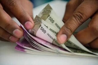 18 वर्ष से लेकर 40 वर्ष तक के बेरोजगारों को मिल रहा है रोजगार करने के लिए पैसा