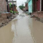 बारिश से यूपी का बांदा जिला हुआ जलमग्न, तालाब बनी गलियां, कई लोग हुए बेघर, उजड़ा आशियाना