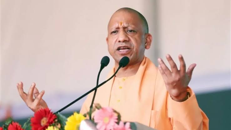 सीएम योगी ने वनटांगिया गांव में मनाई दिवाली