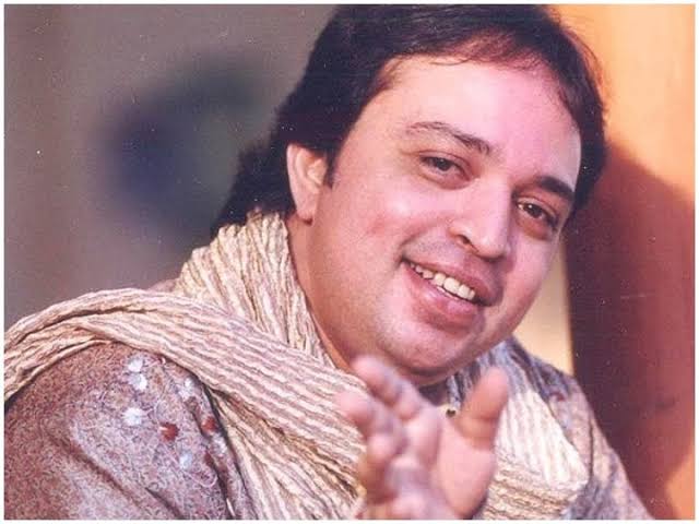 लखीमपुर के रामलीला मैदान में आयोजित संगीत सम्मेलन में अपनी आवाज का जादू बिखेरने आ रहे हैं अल्ताफ राजा