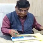 Etah News: जींस पहनकर ड्यूटी पर आने वाले स्वास्थ्यकर्मियों पर कार्रवाई, CMO ने एक दिन का रोका वेतन