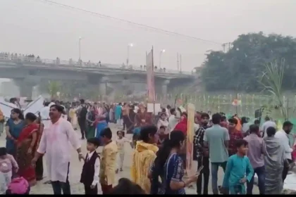 Shahjahanpur: जनपद में छठ महापर्व धूमधाम से मनाया गया