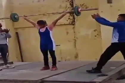 लखनऊ में महिला वेटलिफ्टिंग प्रतियोगिता का हुआ आयोजन, हरदोई की छात्राओं ने प्रथम स्थान प्राप्त कर जिले का नाम किया रोशन