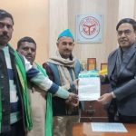 किसान शक्ति महासभा संगठन के कार्यकर्ताओ ने जिला कृषि निदेशक हरदोई को सौपा ज्ञापन
