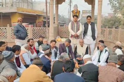 हाथरस में किसान दिवस के रूप में मनाई गई पूर्व प्रधानमंत्री चौधरी चरण सिंह की जयंती, दी गई श्रद्धांजलि