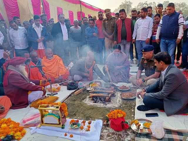हरदोई में पुलिस थाना भवन का शिलान्यास, शिक्षा मंत्री और भाजपा विधायक भी हुए शामिल