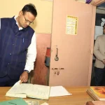 Bareilly News: डीएम की ताबड़तोड़ छापेमारी से मचा हड़कंप