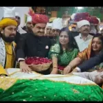 उद्योगपति गौतम अडाणी अपनी पत्नी के साथ पहुंचे अजमेर, ख्वाजा गरीब नवाज की दरगाह में की जियारत