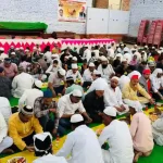 Hardoi News: समाजवादी पार्टी के नेता कराया रोज़ा इफ्तार