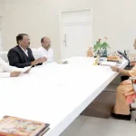 Hardoi: गोपामऊ विधायक ने CM योगी से की मुलाकातः पिहानी में रोडवेज बस स्टैंड व सड़कों के निर्माण की रखी मांग