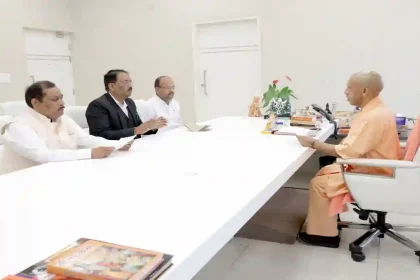 Hardoi: गोपामऊ विधायक ने CM योगी से की मुलाकातः पिहानी में रोडवेज बस स्टैंड व सड़कों के निर्माण की रखी मांग