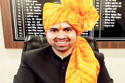 हरदोई के नए डीएम बने अनुनय झा, डीएम मंगला प्रसाद का बलिया हुआ तबादला