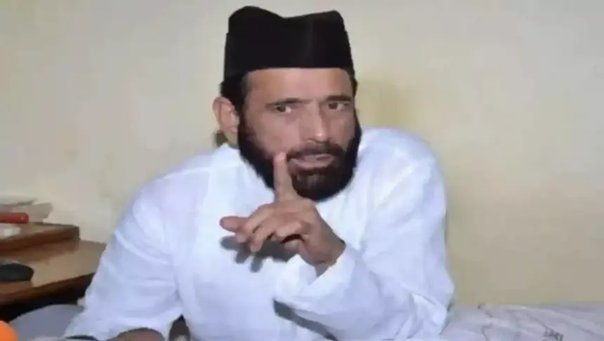 बरेली में मौलाना तौकीर की अवैध संपत्तियां होंगी जब्त, आस पास के 150 करोड़ के होटल-बरातघर सील