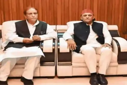 समाजवादी पार्टी में वर्चस्व की जंग, आजम खान या मोहिबुल्ला नदवी