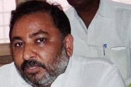 यूपी के परिवहन राज्य मंत्री के खिलाफ गैर जमानती वारंट जारी,10 साल पुराने मामले में...