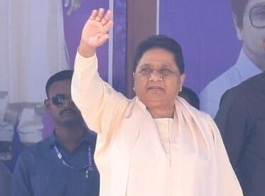 बसपा प्रमुख कल रहेंगी बिहार दौरे पर… इस जिले में होगी चुनावी रैली मायावती... 1 बसपा में मुनकाद अली की जगह जाफर मलिक, विक्रम सिंह बने मुख्य मंडल प्रभारी, एक बार फिर फेरबदल