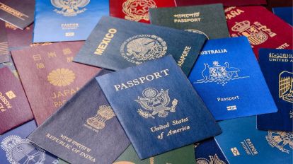 Henley Passport Index 2025: 20 साल में पहली बार अमेरिकी पासपोर्ट टॉप-10 से बाहर