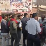 Hardoi News: पिकअप ने मारी टक्कर स्कूटी सवार घायल, लोगों ने चालक को पीटकर पुलिस को सौंपा…