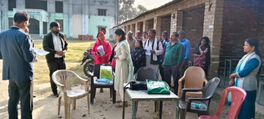 Hardoi News: SIR अभियान का किया निरीक्षण, बीएलओ को समयबद्ध पुनरीक्षण के दिए निर्देश, सी डी ओ सान्या छाबडा